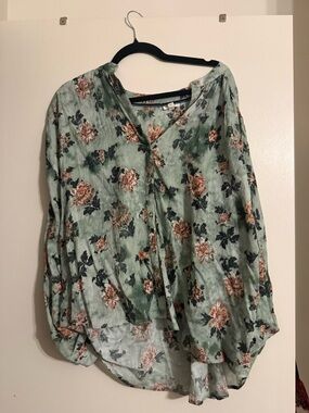 Floral Button-Front Anthropologie Pilcro Blouse in Sage Green